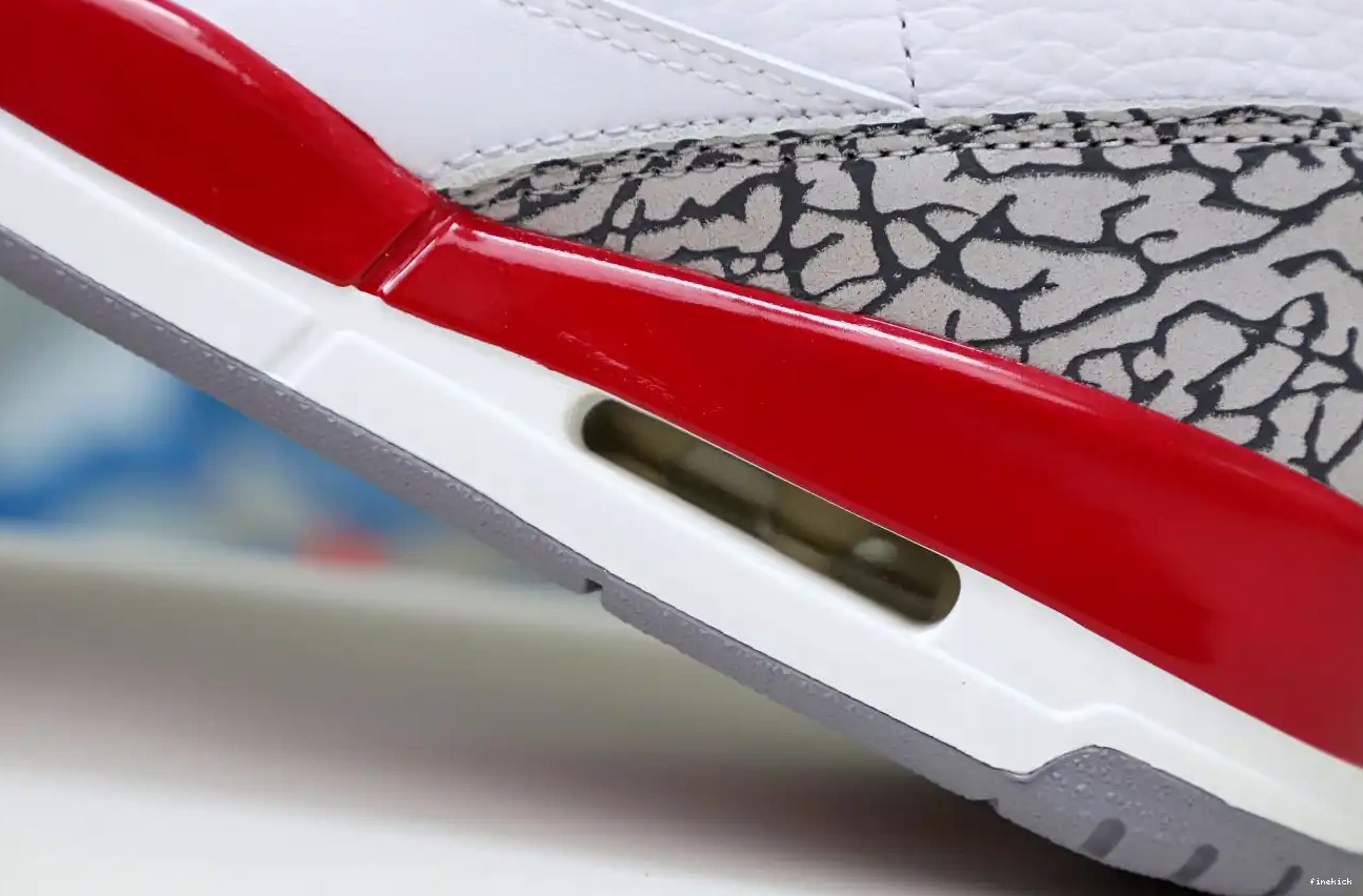 3 Red(CT8532-126） Cardinal Jordan Air Retro  0624